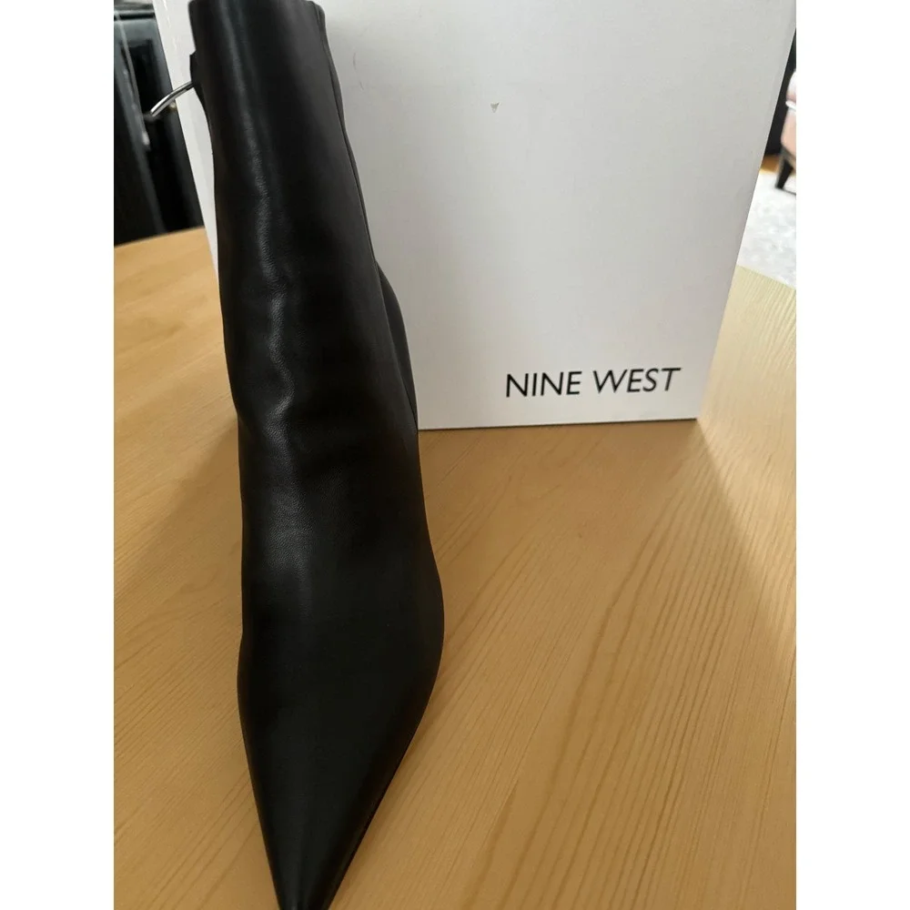 Nine West Women Black Leather Pointed Toe Block Heel Ankle Boots Size 12M
